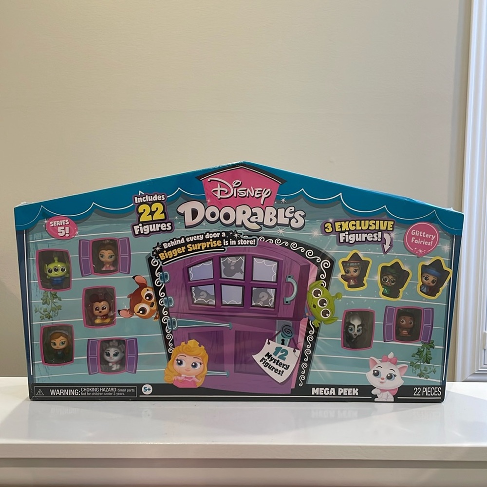 ⚡️New SERIES 5 - 22 Figure Disney Doorables Mega Peek Pack with Toy Story Alien